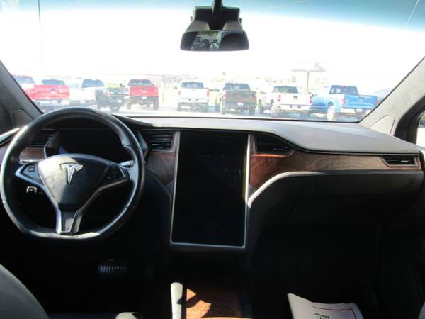 2019 Tesla Model X 75D AWD Midnight Silver Met for sale in Omaha, NE – photo 11