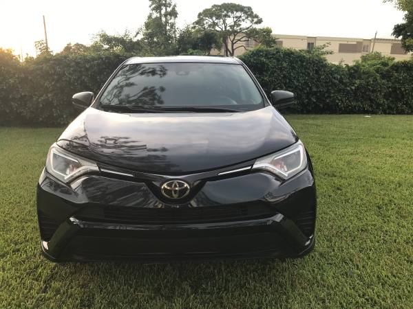 2018 Toyota RAV4 - cars & trucks - by owner - vehicle automotive sale for sale in Lake Worth, FL – photo 2