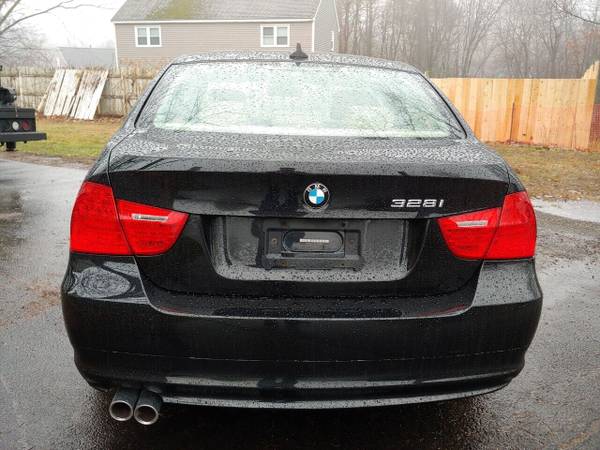 2010 BMW 3 Series 328i XDrive AWD 4dr Sedan - cars & trucks - by... for sale in Derry, MA – photo 4