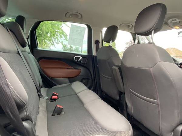 2014 FIAT 500L Trekking Hatchback 4D - - by dealer for sale in Dallas, OR – photo 13