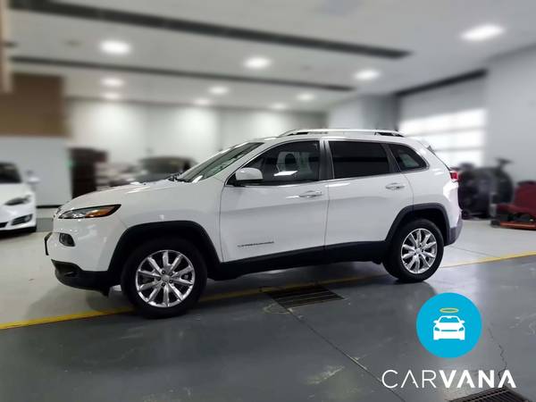 2017 Jeep Cherokee Limited Sport Utility 4D suv White - FINANCE... for sale in NEWARK, NY – photo 4