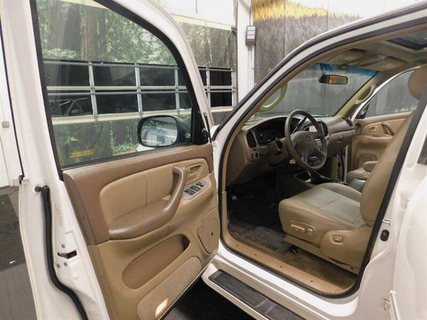 2001 Toyota Sequoia Limited 4X4/3RD SEAT/1-OWNER/Leather Navi for sale in Gladstone, OR – photo 9