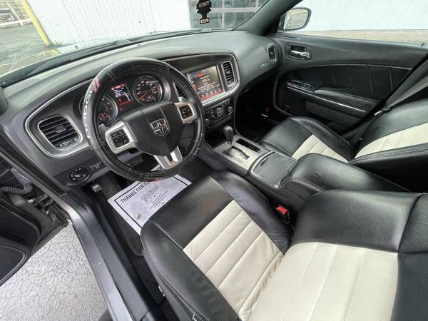 2014 Dodge Charger R/T 5 7L V8 HEMI LOW MILES EXCELLENT for sale in Saint Louis, MO – photo 14