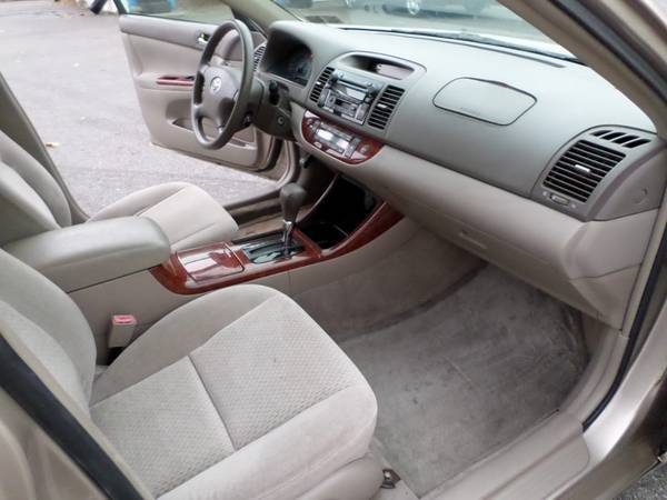 2003 TOYOTA CAMRY XLE - In excellent conditio 3.0L for sale in Stewartsville, PA – photo 17