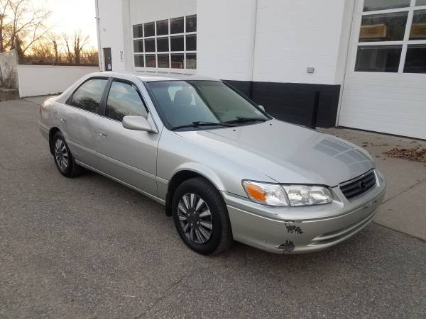 2001 Toyota Camry. - cars & trucks - by owner - vehicle automotive... for sale in STATEN ISLAND, NY – photo 3