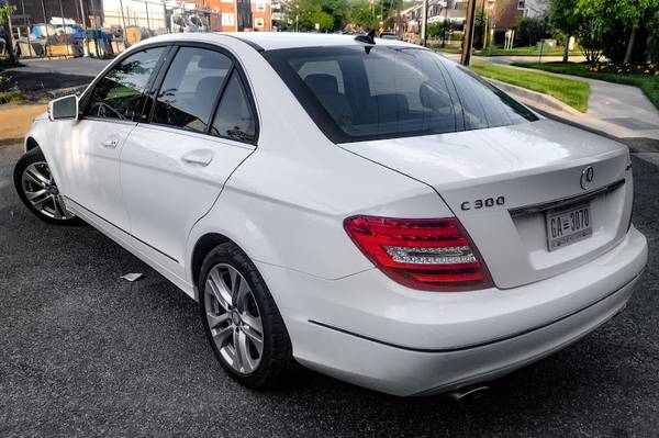 2013 Mercedes Benz C300 4-matic Luxury for sale in Washington, District Of Columbia – photo 3
