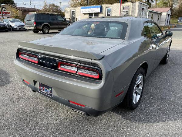 2018 Dodge Challenger SXT ~FINANCE EVERYONE~* - cars & trucks - by... for sale in Mooresville, NC – photo 3