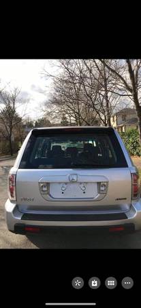 2007 Honda Pilot lx 47k miles - cars & trucks - by owner - vehicle... for sale in Little Neck, NY – photo 4