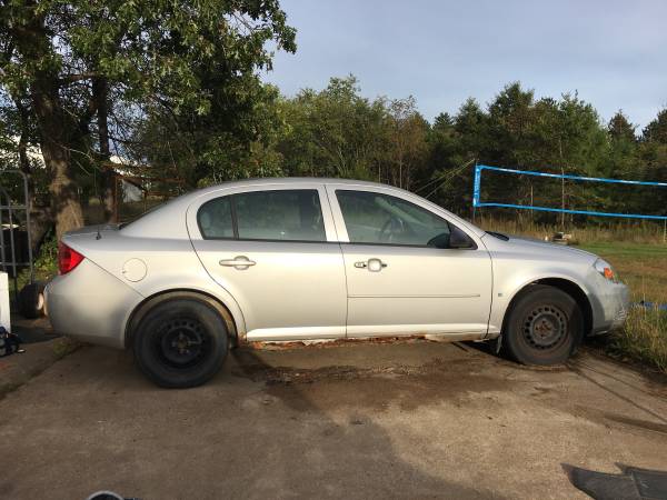 2006 Chevy Cobalt $750 *** NEEDS CLUTCH REPLACED***need gone asap for sale in Eau Claire, WI – photo 9