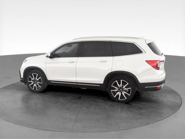 2020 Honda Pilot Touring Sport Utility 4D suv White - FINANCE ONLINE... for sale in Washington, District Of Columbia – photo 6