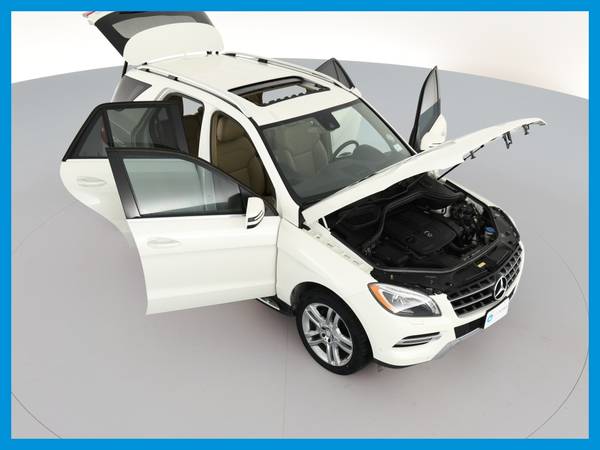 2013 Mercedes-Benz M-Class ML 350 4MATIC Sport Utility 4D suv White for sale in San Bruno, CA – photo 21