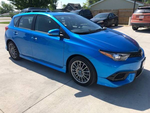 2017 TOYOTA COROLLA IM HATCHBACK*27K MILES*BACKUP CAM*GREAT MPG*CLEAN! for sale in Glidden, IA – photo 3