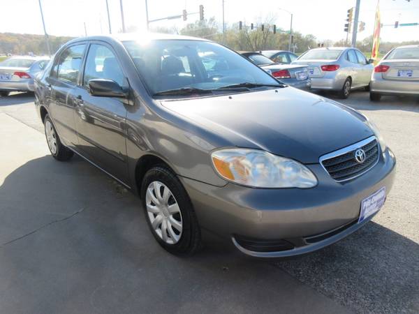 2008 Toyota Corolla CE Sedan - Automatic - Low Miles - SALE PRICED!!... for sale in Des Moines, IA – photo 4