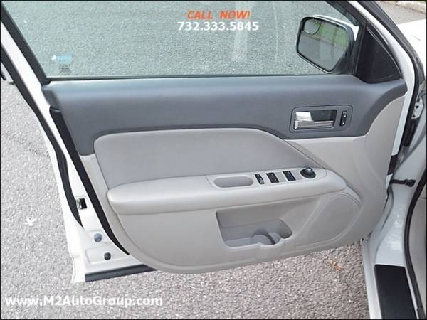 2011 Ford Fusion SE 4dr Sedan - cars & trucks - by dealer - vehicle... for sale in East Brunswick, NY – photo 13