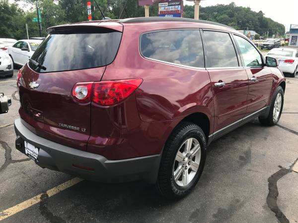 2010 Chevrolet Traverse LT - cars & trucks - by dealer - vehicle... for sale in Cross Plains, WI – photo 3