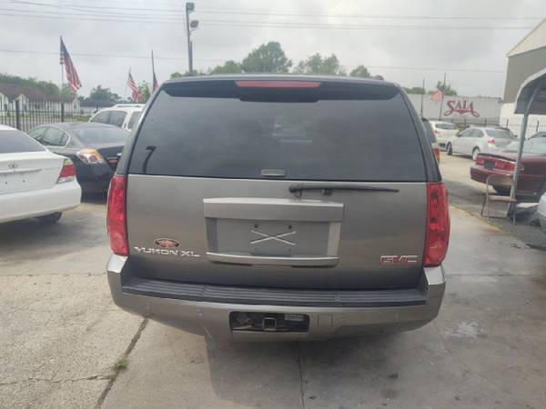 2007 GMC Yukon XL 2WD 4dr 1500 SLT - - by dealer for sale in New Orleans, LA – photo 22