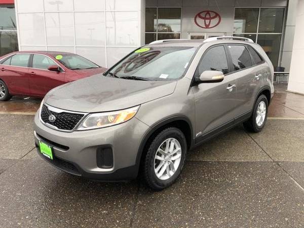 2015 Kia Sorento LX CALL/TEXT - cars & trucks - by dealer - vehicle... for sale in Gladstone, OR – photo 2