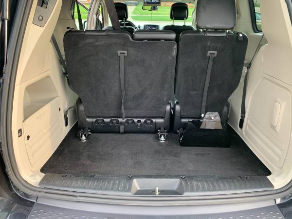 2014 Chrysler Town and Country Touring Handicap Wheelchair Side for sale in Sterling Heights, MI – photo 12