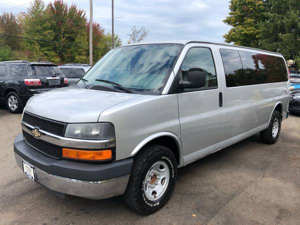 10 Chevy EXT Passenger Van-Runs 100 Clean CARFAX/Super Deal - cars for sale in Youngstown, OH – photo 7