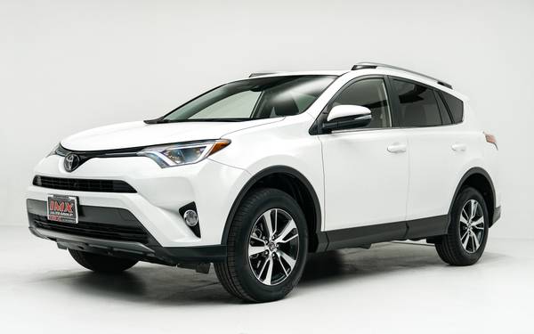 2018 Toyota RAV4 XLE only 35K MILES!!! - cars & trucks - by dealer -... for sale in Burbank, CA – photo 2