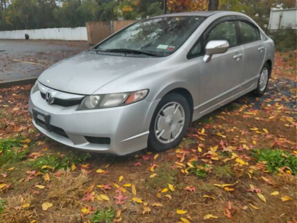 09 Honda Civic hybrid with navigation - cars & trucks - by dealer -... for sale in Newburgh, NY – photo 3