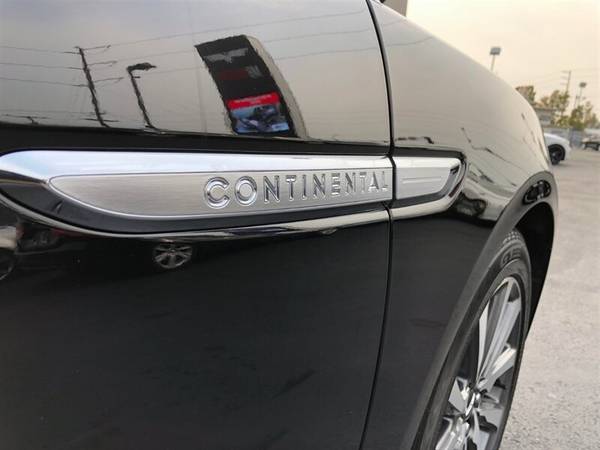 2018 Lincoln Continental All Wheel Drive Premiere Livery -- AWD --... for sale in Bellingham, WA – photo 20
