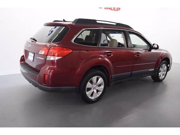2011 Subaru Outback wagon 2.5i Limited Pwr Moon/Nav $122.40 - cars &... for sale in Loves Park, IL – photo 3