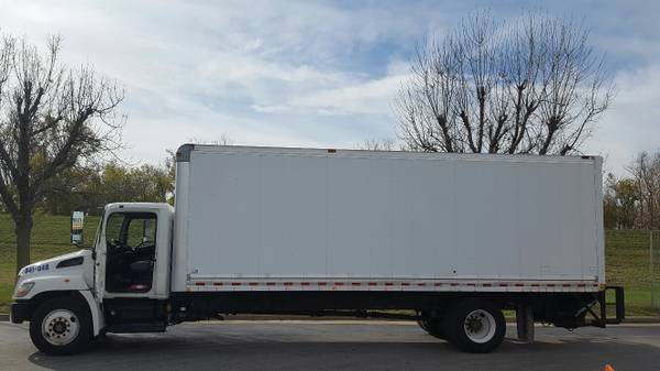 2008 Hino CDL Truck 28' Plus 28' Van Body 4,000# Liftgate for sale in Earth City, MO – photo 8