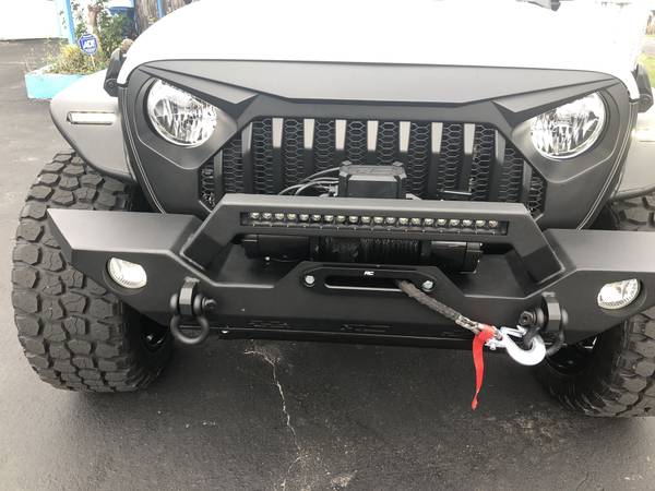 2019 JEEP WRANGLER SAHARA UNLIMITED - cars & trucks - by owner -... for sale in Hernando, FL – photo 2