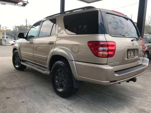 2004 Toyota Sequoia 4x4 EXTRA CLEAN! - - by dealer for sale in Tallahassee, FL – photo 3