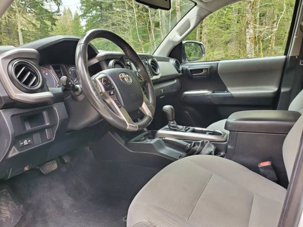 2017 Toyota Tacoma Tacoma Double Cab SR5 Toyota Tacoma Pickup 6 for sale in Bremerton, WA – photo 11