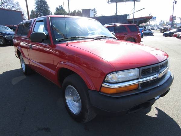 2003 Chevrolet S-10 Reg Cab RED 5SPD MANUAL RUNS AWESOME ! - cars for sale in Milwaukie, OR – photo 5