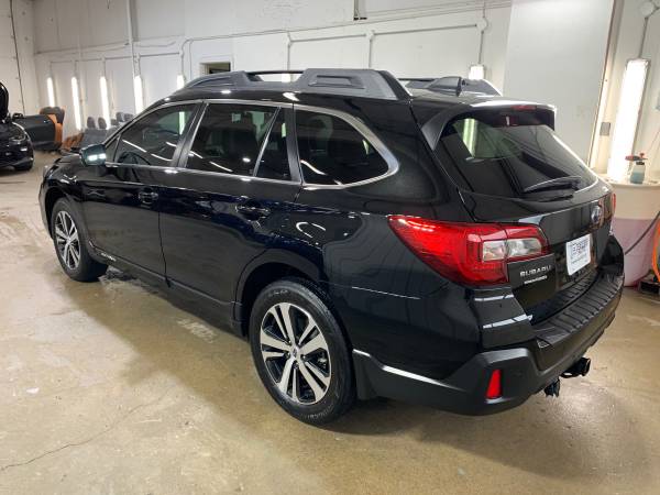 2018 Subaru Outback 2.5i Limited AWD 21K Miles - cars & trucks - by... for sale in Sioux Falls, SD – photo 4