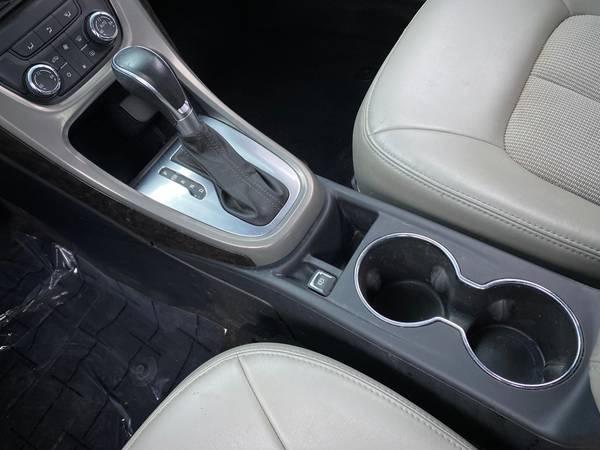 2014 Buick Verano Sedan 4D sedan Silver - FINANCE ONLINE - cars &... for sale in Atlanta, CA – photo 23