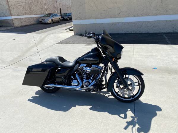 2015 Harley Davidson Street Glide , only 4, 500 miles for sale in El Cajon, CA – photo 14