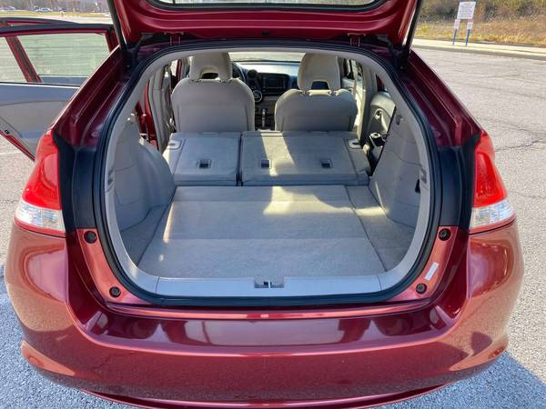 2010 Honda Insight w/ Navigation - AMAZING MPG! - cars & trucks - by... for sale in Kansas City, MO – photo 5