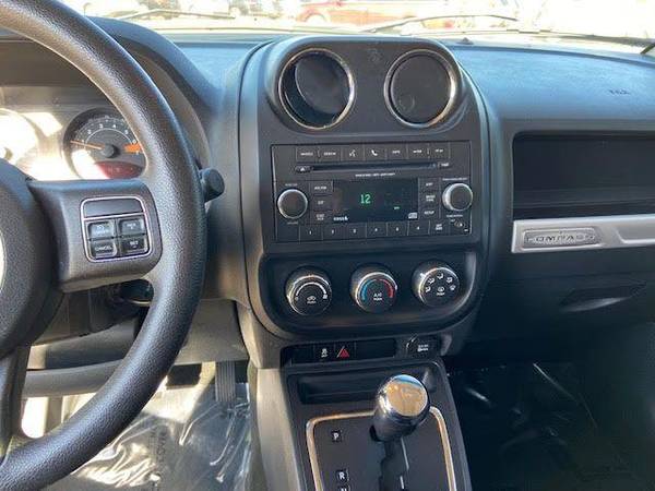 2017 Jeep Compass Sport SUV 4D ESPANOL ACCEPTAMOS PASAPORTE ITIN for sale in Arlington, TX – photo 16