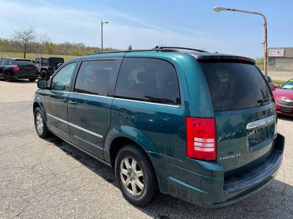 2009 Chrysler Town and Country Touring 4dr Mini Van for sale in Portage, WI – photo 6