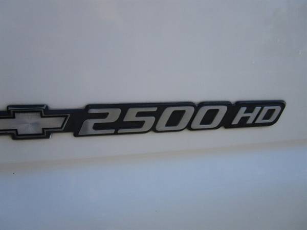 2001 Chevrolet 2500 HD 1000 Down Everyone Approved - cars & trucks -... for sale in Panorama City, CA – photo 13