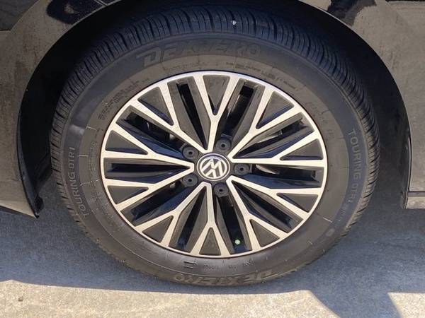 2019 Volkswagen VW Jetta SE - - by dealer - vehicle for sale in Carrollton, GA – photo 11