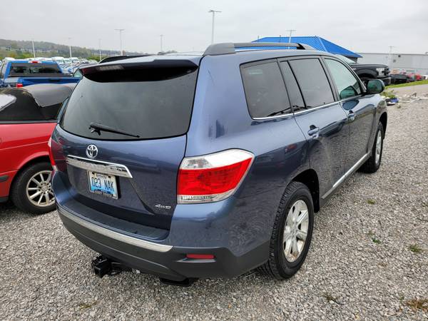 2012 TOYOTA HIGHLANDER - cars & trucks - by dealer - vehicle... for sale in Alexandria, OH – photo 4