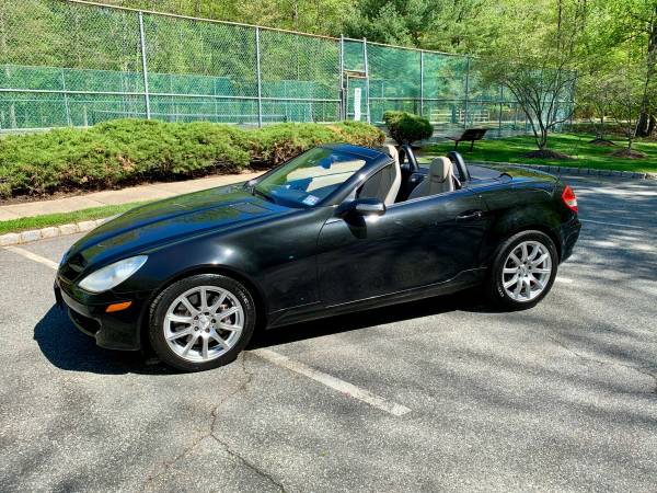 2005 Black Diamond Mercedes Benz SLK 350 Hard Top Convertible Mint for sale in Other, NY