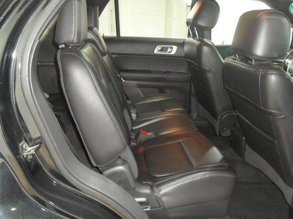 2011 FORD EXPLORER XLT - FINANCING AVAILABLE-Indoor Showroom! for sale in PARMA, OH – photo 13