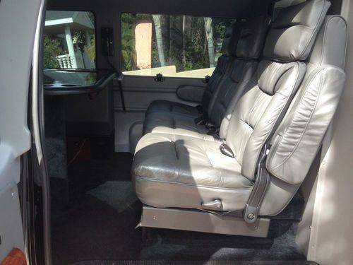 LIMO VAN "VIMO" E-250 for sale in Lamont, CA – photo 2