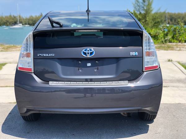 2010 Toyota Prius Gen 3 - Hybrid - Clean Florida title - cars & for sale in Coral Springs, FL – photo 8