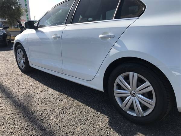 2017 VW Volkswagen Jetta 1.4T S sedan White - cars & trucks - by... for sale in El Paso, TX – photo 5