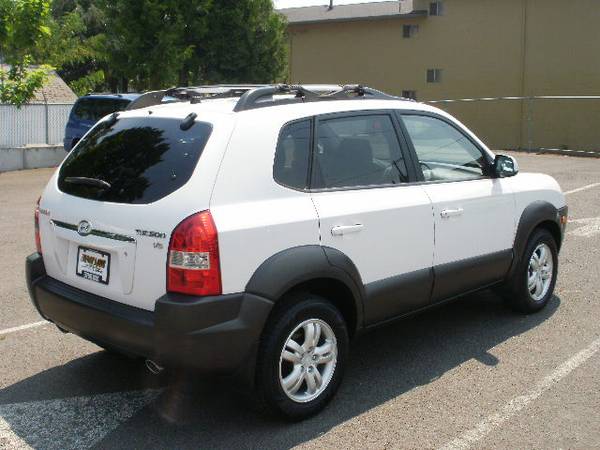 2006 HYUNDAI TUCSON - HOME OF "YES WE CAN" FINANCING for sale in Medford, OR – photo 4