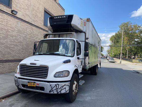 Refrigerated Frighliner 26ft for sale good condition low maintenance for sale in Brooklyn, NY – photo 3