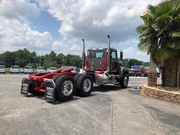 2021 Mack PINNACLE 64T - cars & trucks - by dealer - vehicle... for sale in Gainesville, FL – photo 3