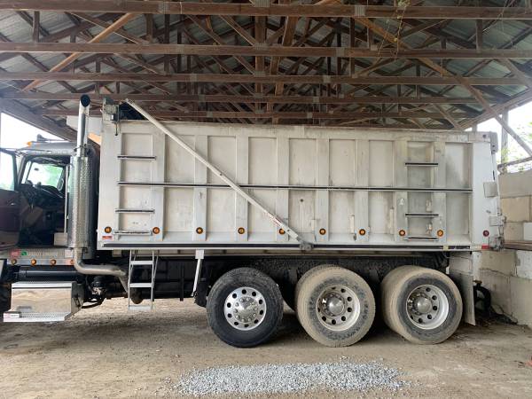 Dump truck for sale in Wilmington, DE – photo 5